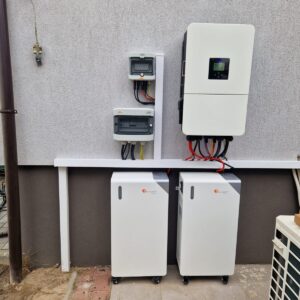 ZESTAW UPS - Falownik Hybrydowy 12 kW+ Magazyn energii 30 kWh (Kopia)